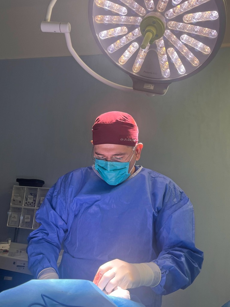 Op. Dr. Ömer Yavuz Profil